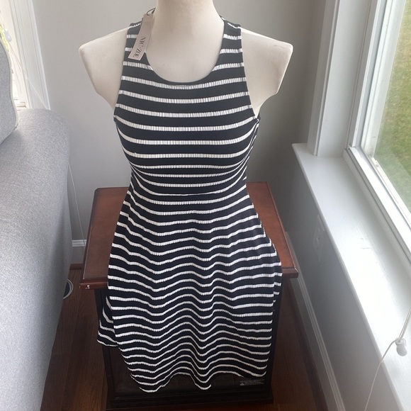 Nic & Zoe Late Sunset fit & flare black & white knit striped Dress XS NWT - Picture 1 of 9